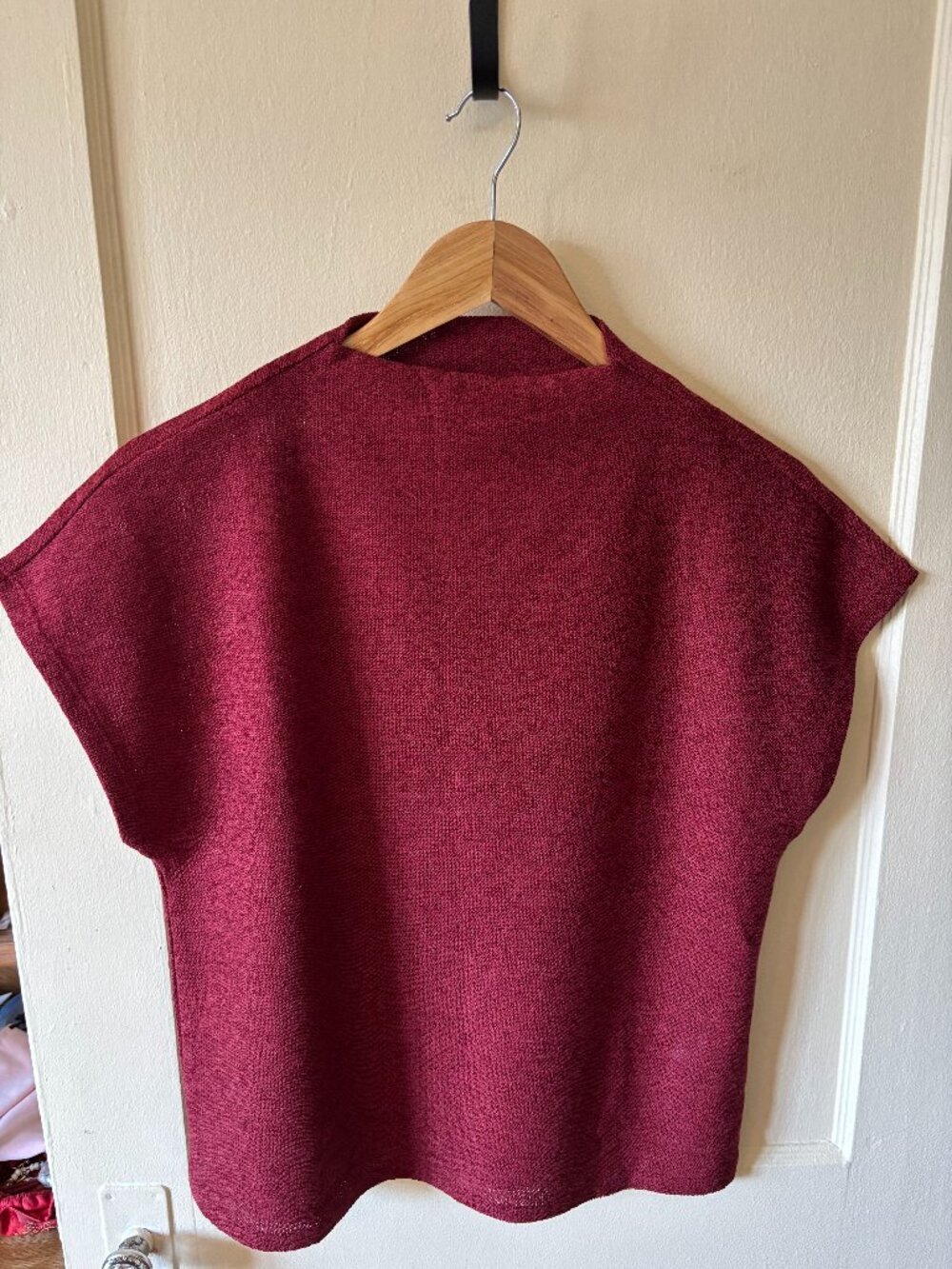 RW&CO. Rust High Neck Cap Sleeve Top - Size M (NWOT)